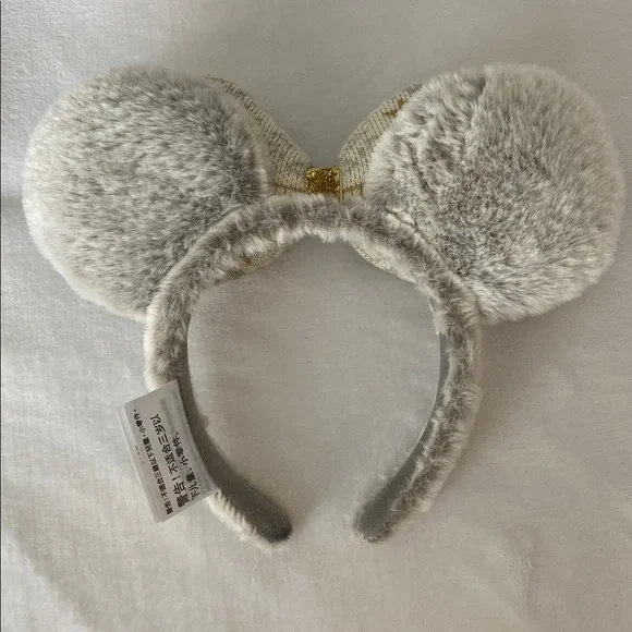 Disney Parks Winter Minnie ears - Picture 2 of 2